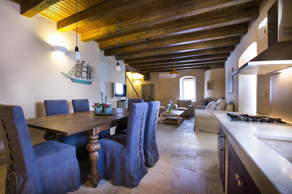 Iconic Villas - Villa Vada أيّا إفيميا الغرفة الصورة