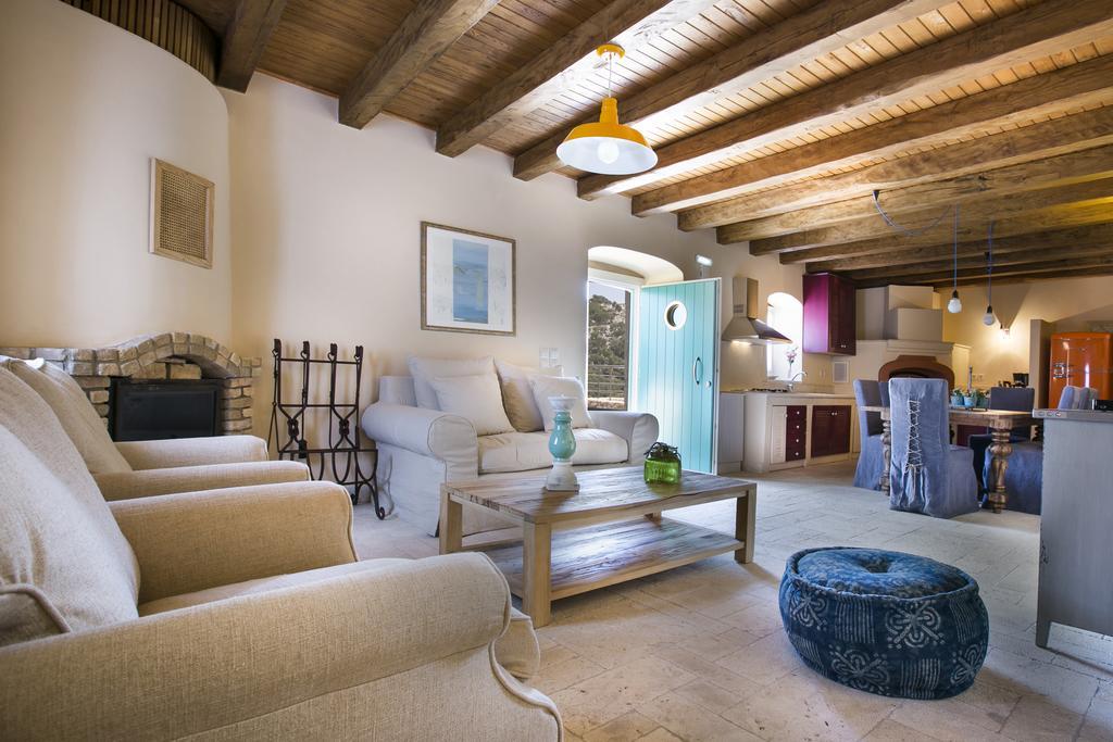Iconic Villas - Villa Vada أيّا إفيميا الغرفة الصورة